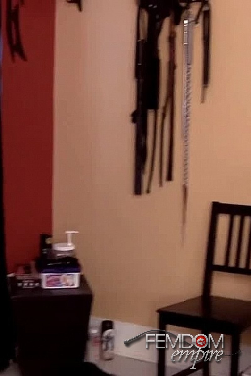 Broken Manhood - Screenshot 1 of 4 - Blond Hair