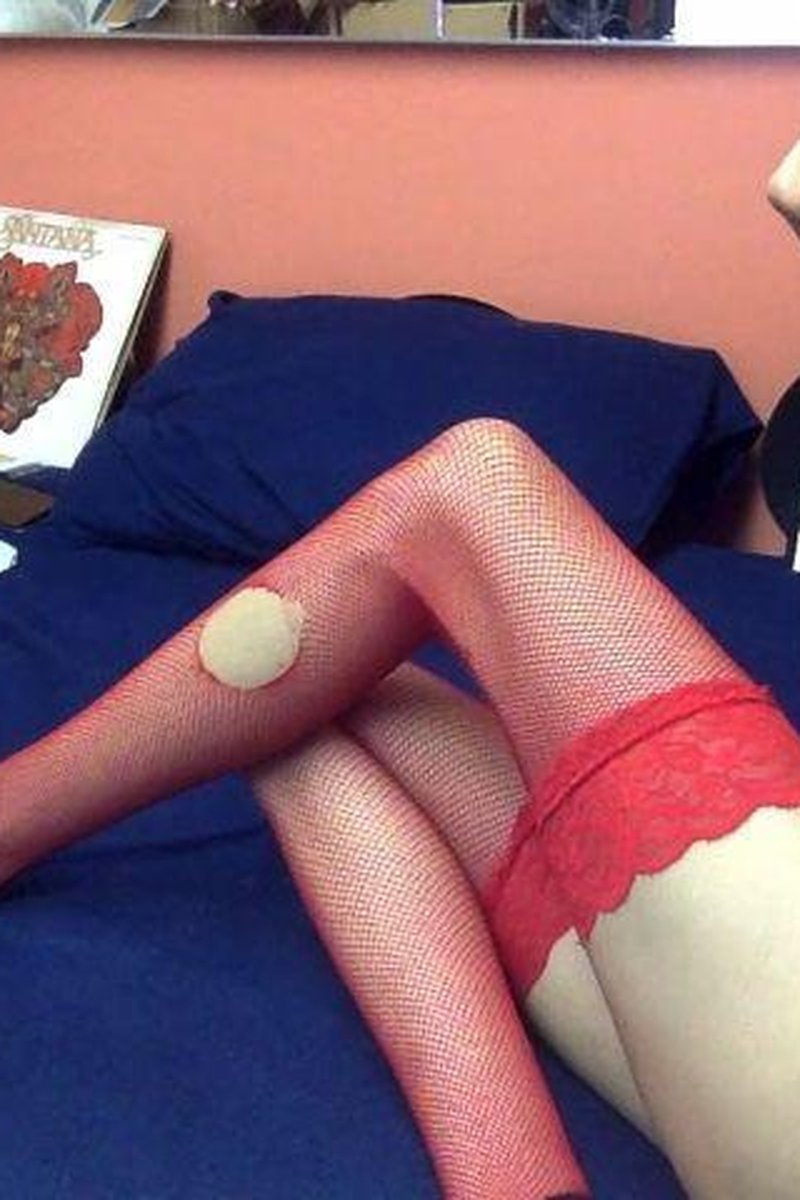 Smoking While Plugged - Screenshot 1 of 4 - Ass Fetish