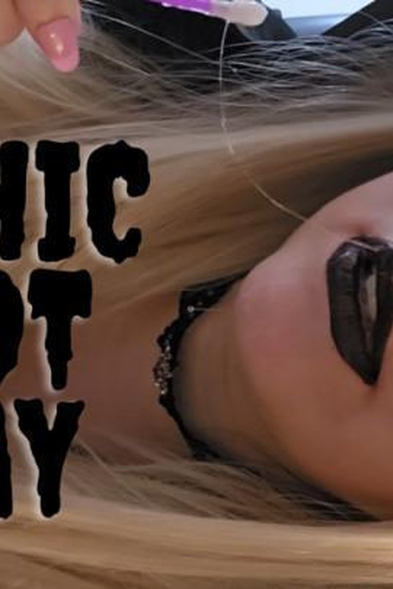 Gothic Snot Play - Screenshot 1 of 4 - Cosplay