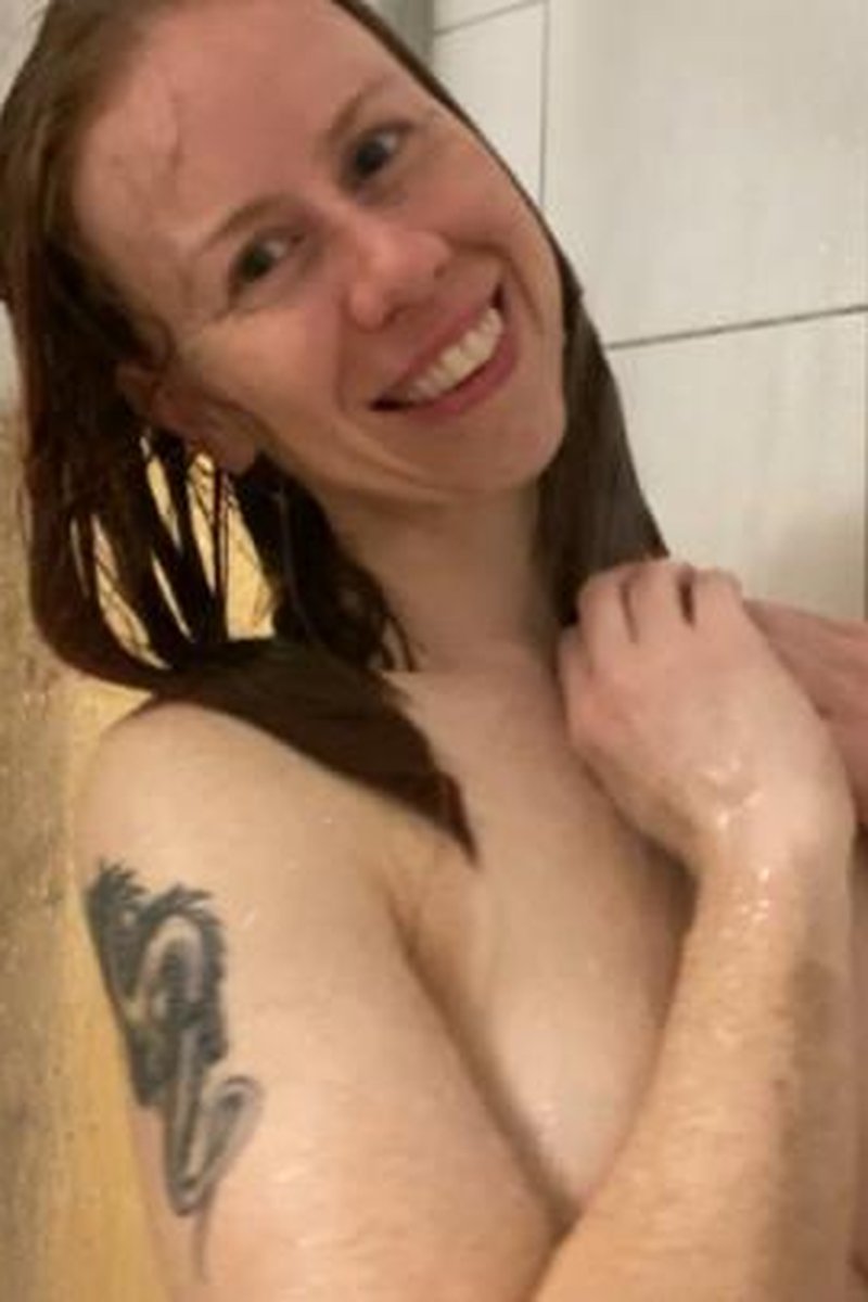 Shower Tease - Screenshot 1 of 4 - Freckles