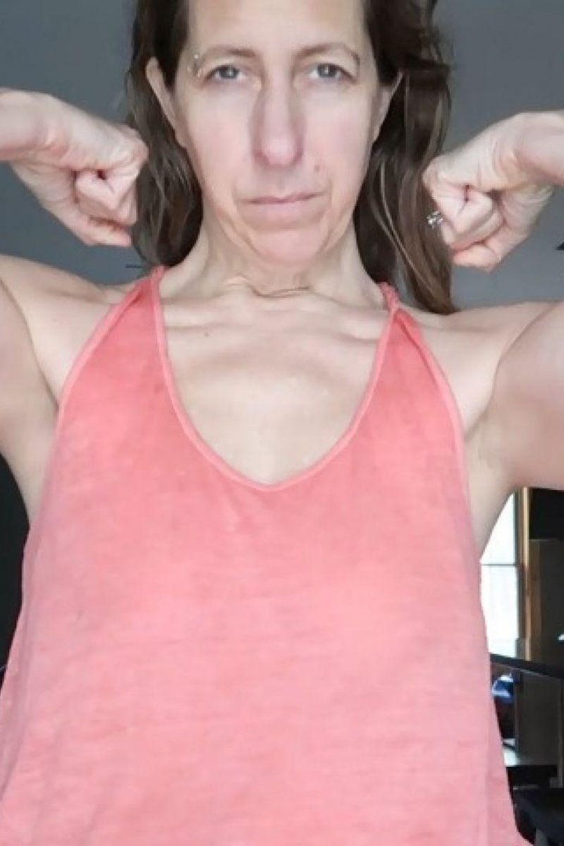 Big Flex - Screenshot 1 of 4 - Armpit Fetish