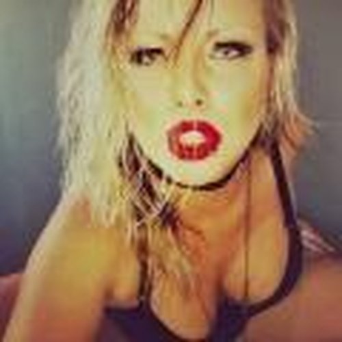 Domina Maxine