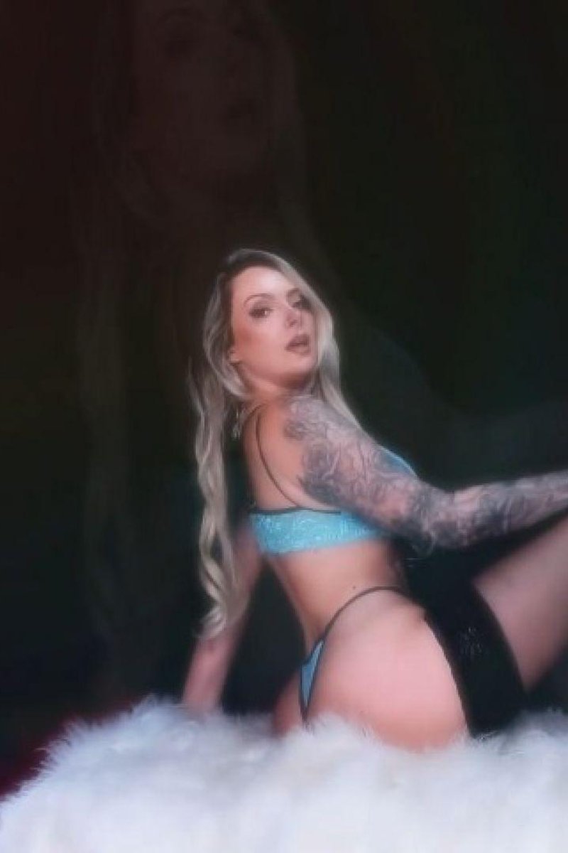 Jerk Off - Screenshot 1 of 4 - Domination