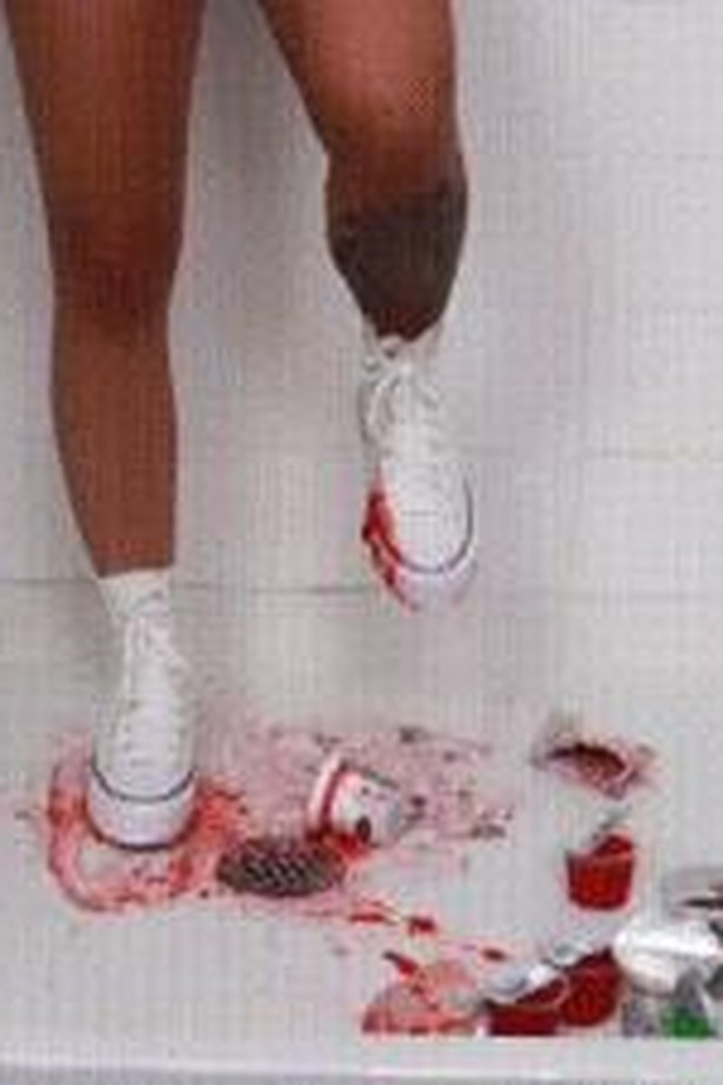 Messy Converse - Screenshot 1 of 4 - Converse Fetish