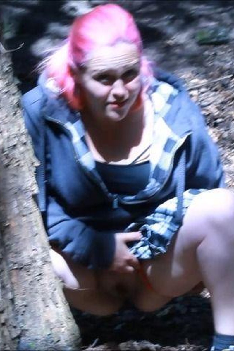 Pee Compilation - Screenshot 1 of 4 - Golden Shower