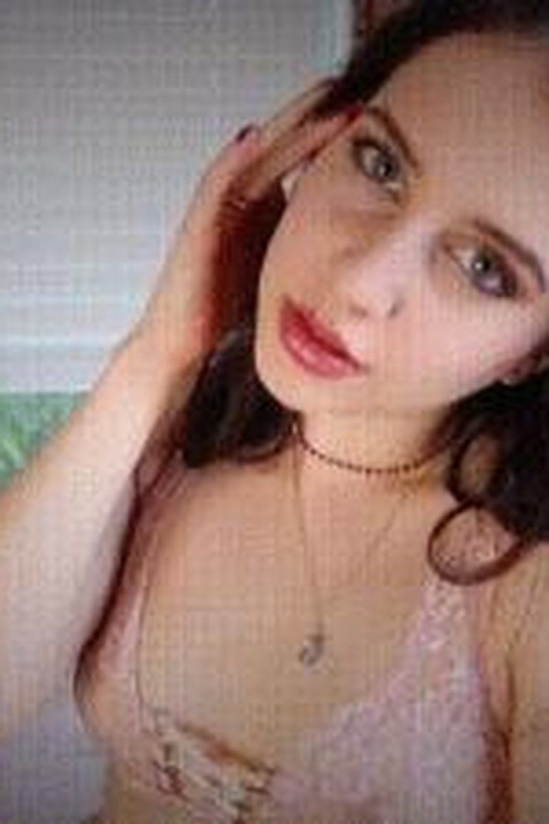 Wrecked - Screenshot 1 of 4 - Bitch