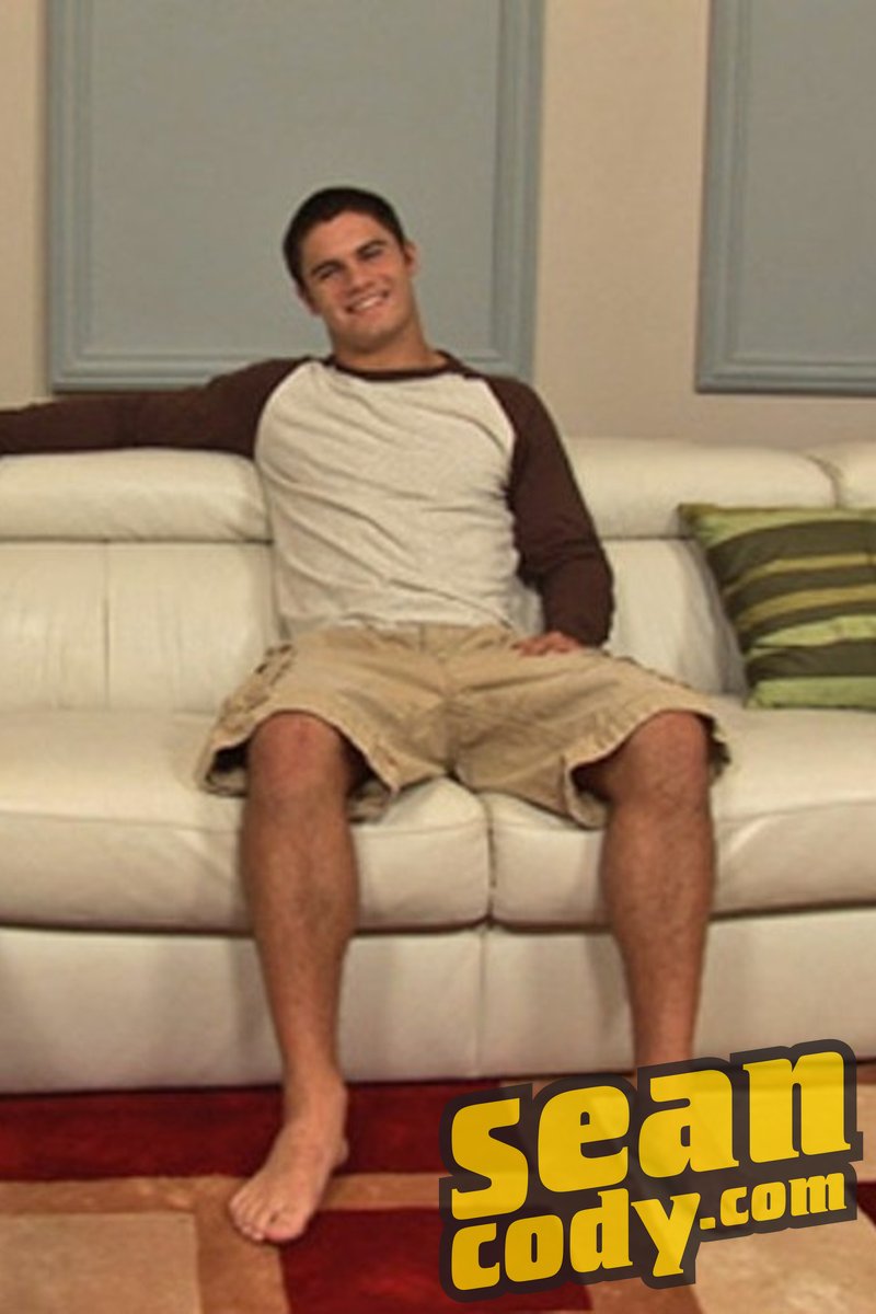 Scott - Screenshot 1 of 4 - Hairy Pussy