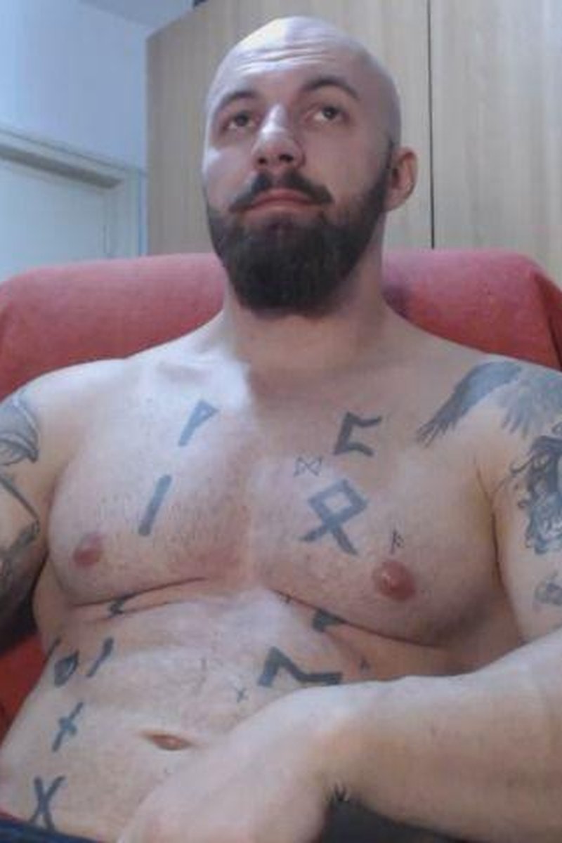 Burping-2 - Screenshot 1 of 4 - Bodybuilder