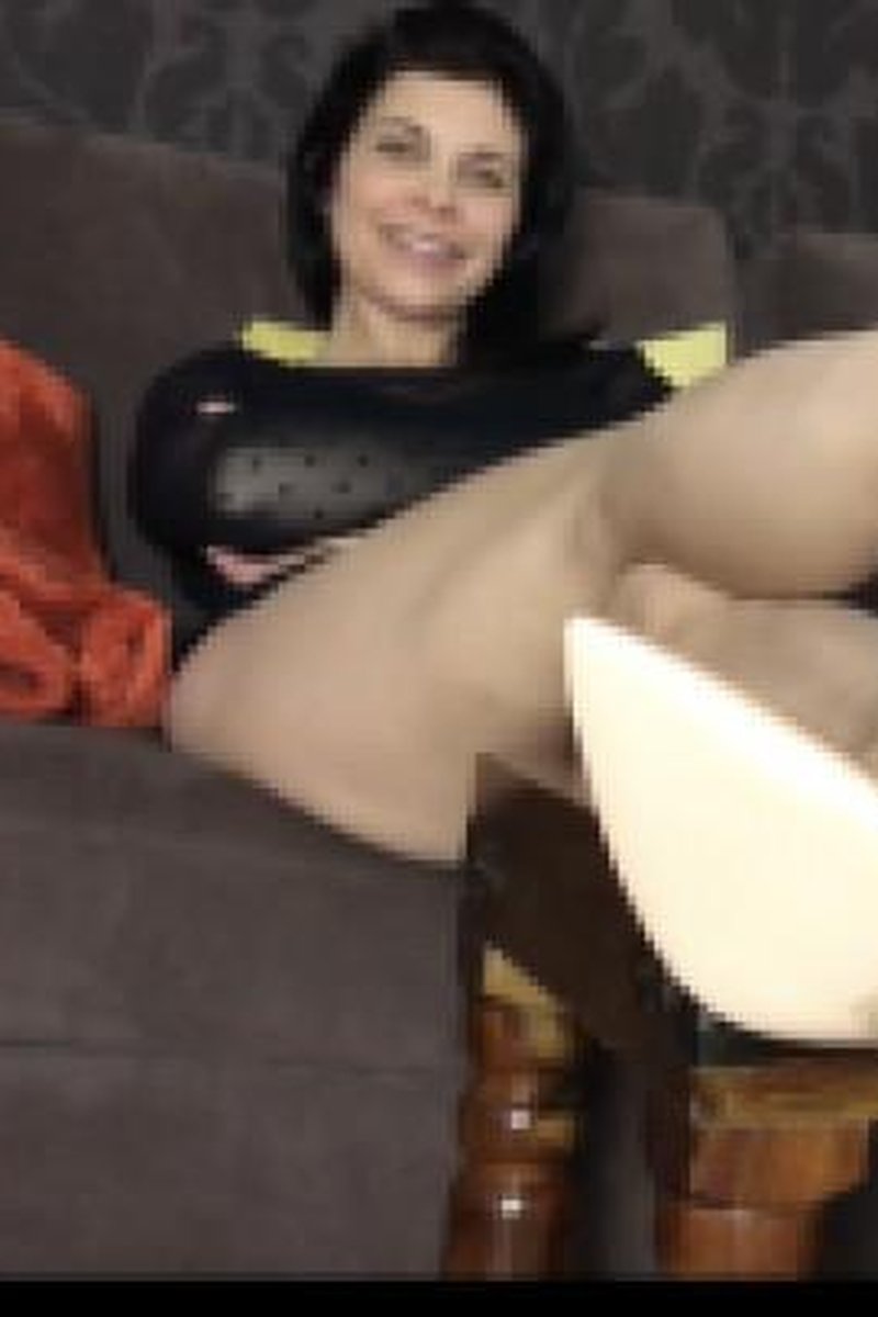 Prolonged Dangling - Screenshot 1 of 4 - Foot Fetish