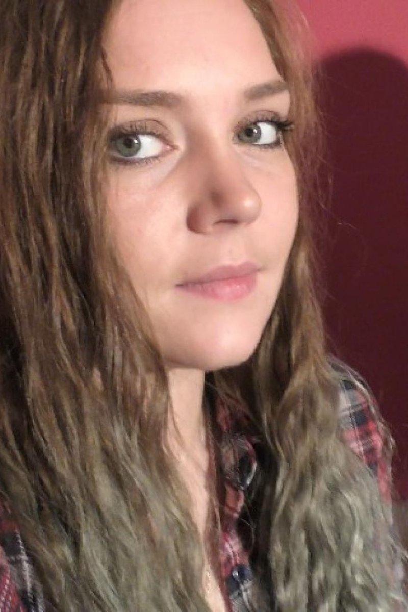 TP-manyvidsamysquirrel-sophie-films-herself-biting-her-slave