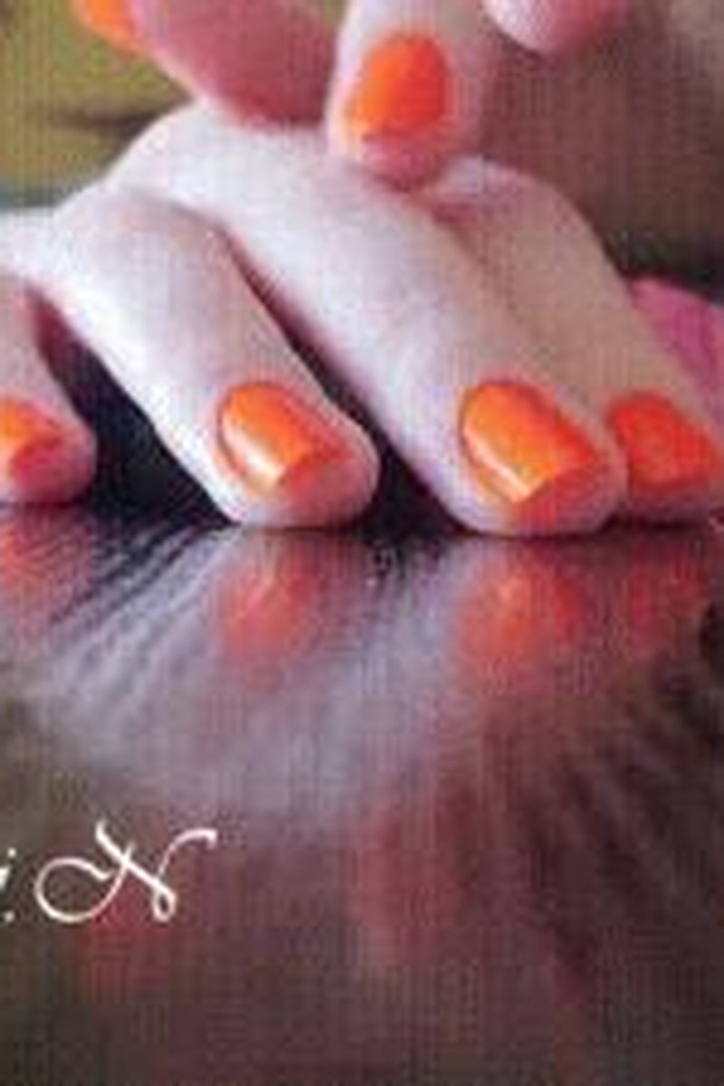 Nail Tapping Tease - Screenshot 1 of 4 - Body Worship