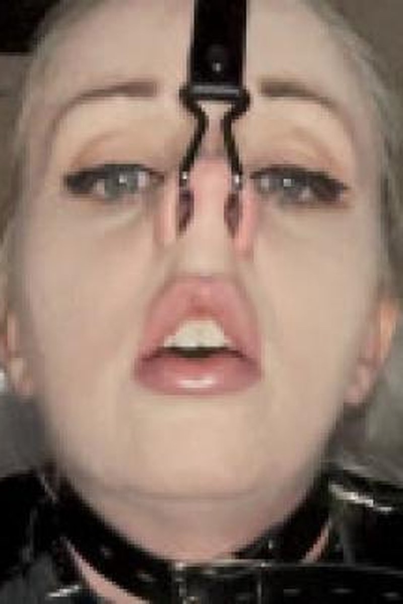 Pig Slave - Screenshot 1 of 4 - Blonde Hair (Female)