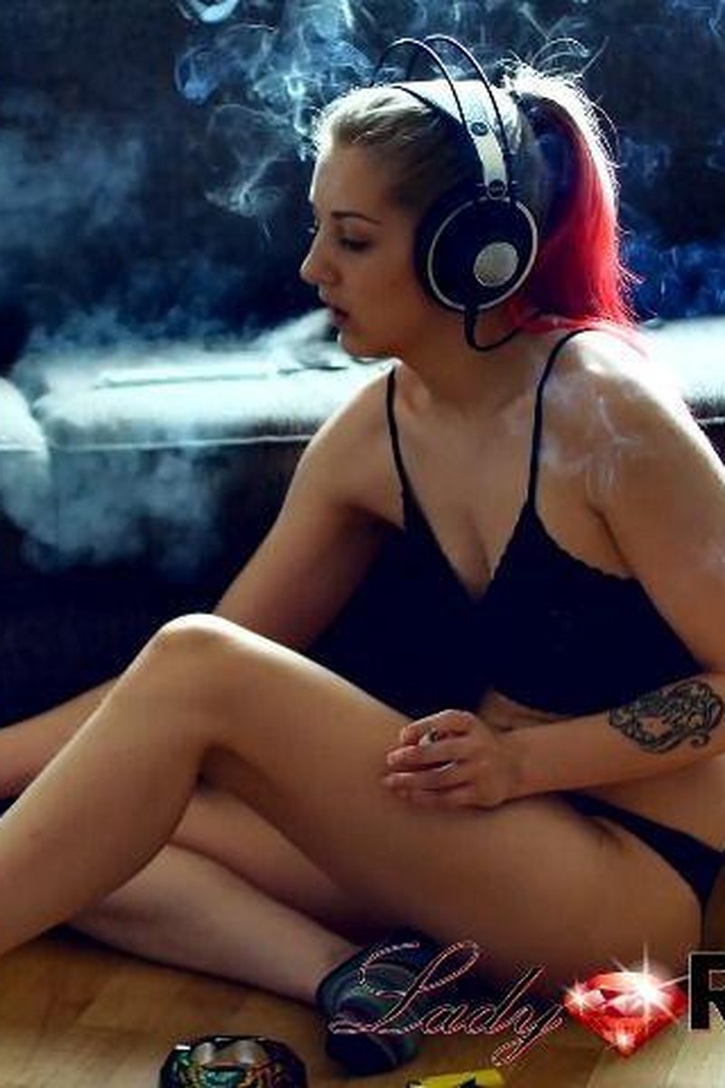 Selfcare Cigarettes - Screenshot 1 of 4 - Fetish