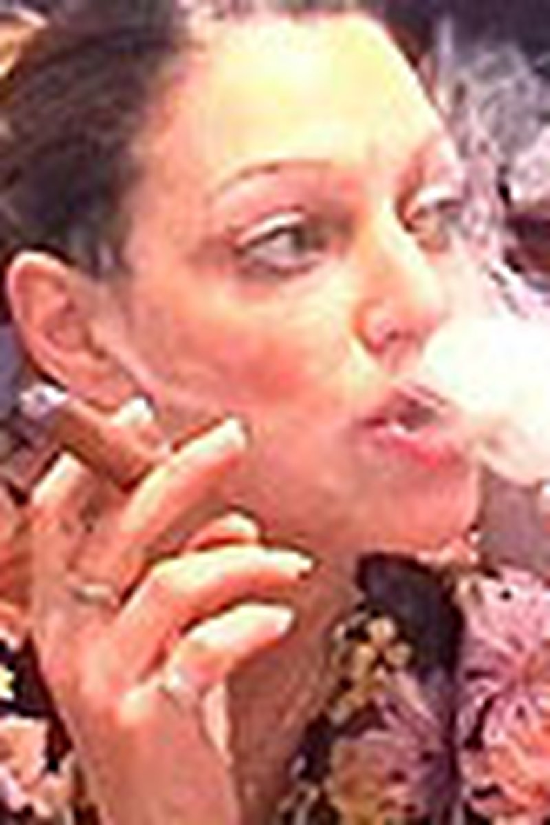 May 13 Th 2002 - Screenshot 1 of 4 - Smoking