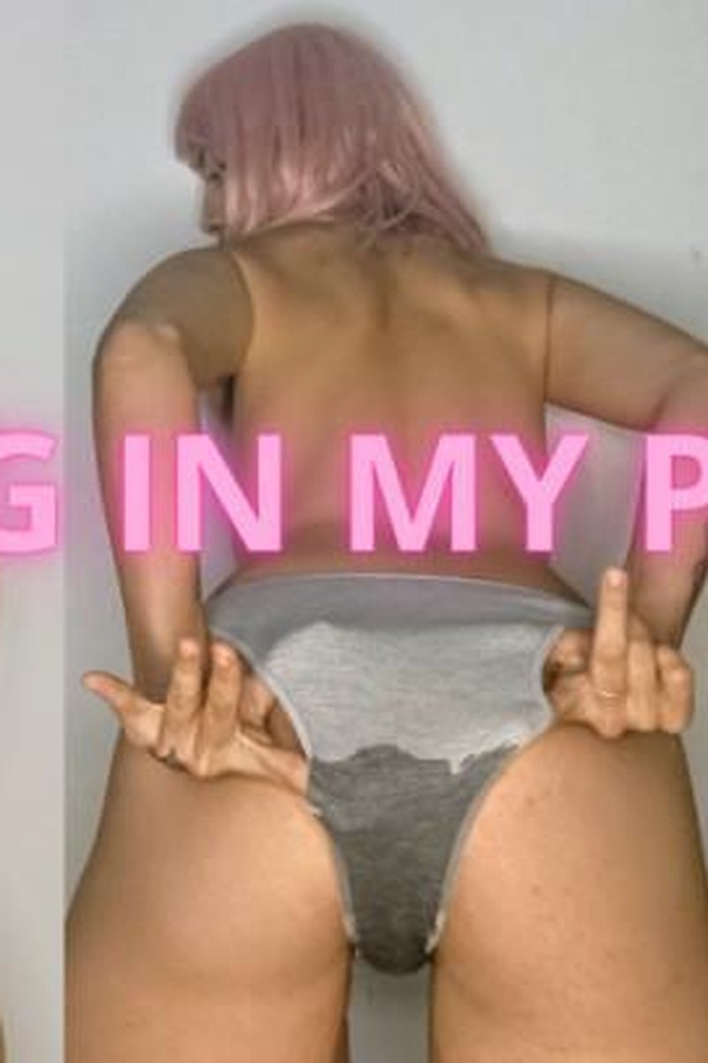 Pee Panties - Screenshot 1 of 4 - Golden Shower