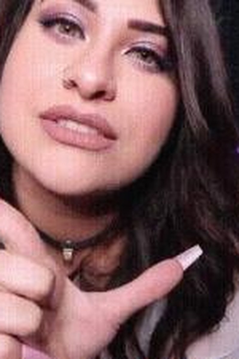 Loser - Screenshot 1 of 4 - Bitch