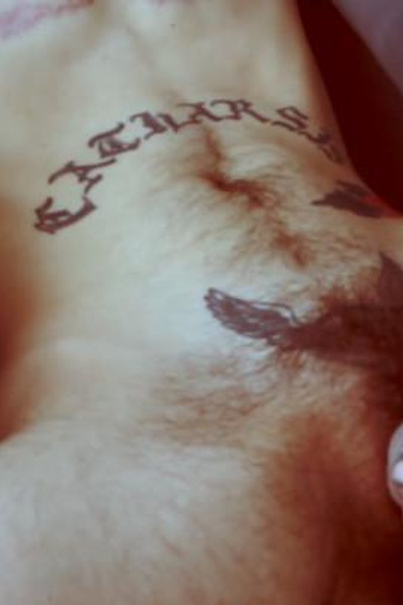 Addict - Screenshot 1 of 4 - Hairy Pussy