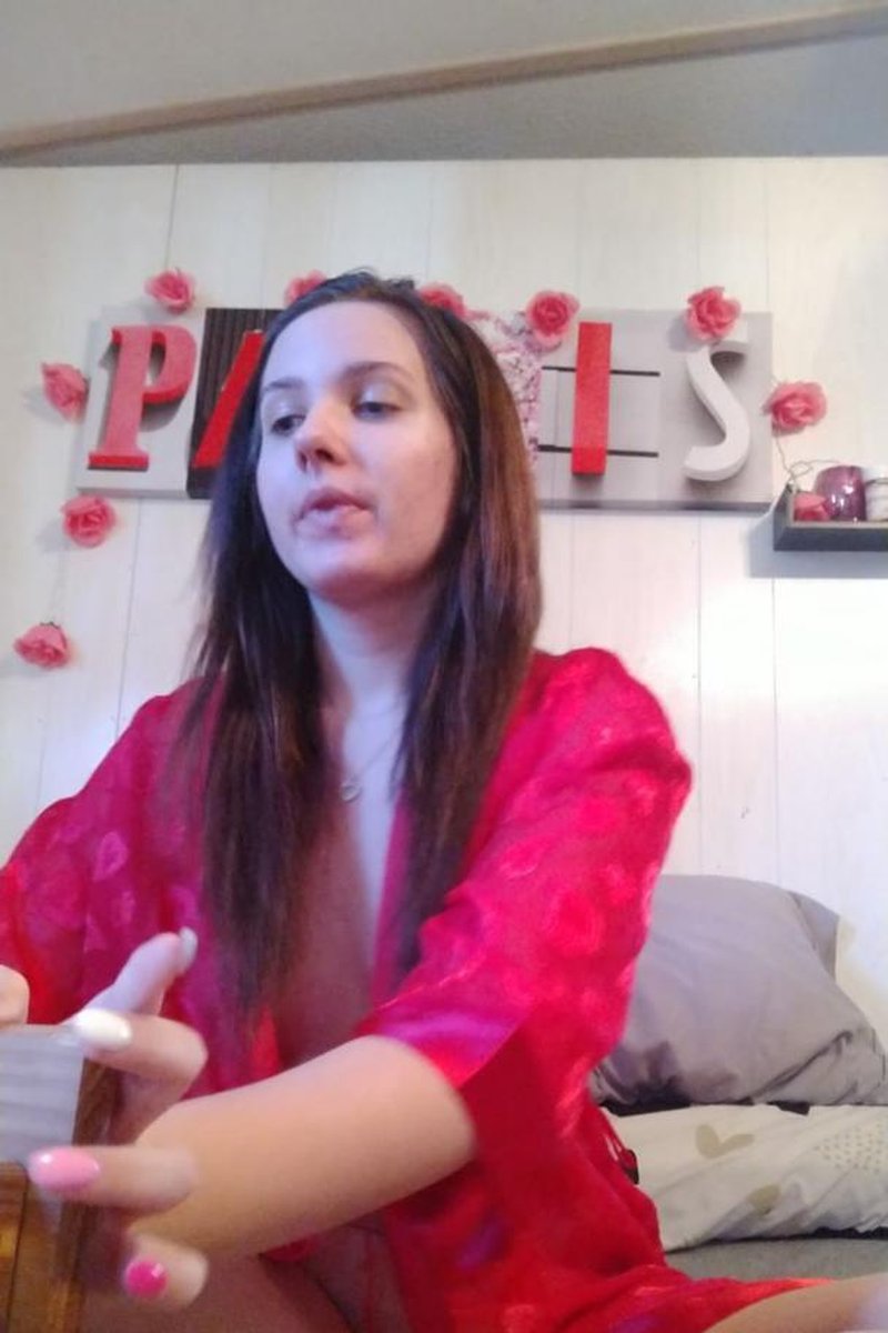 Panty Raid - Screenshot 1 of 4 - Bra