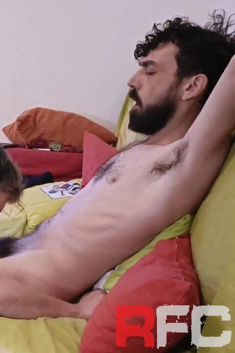 Bubble Butt - Screenshot 1 of 4 - Hairy