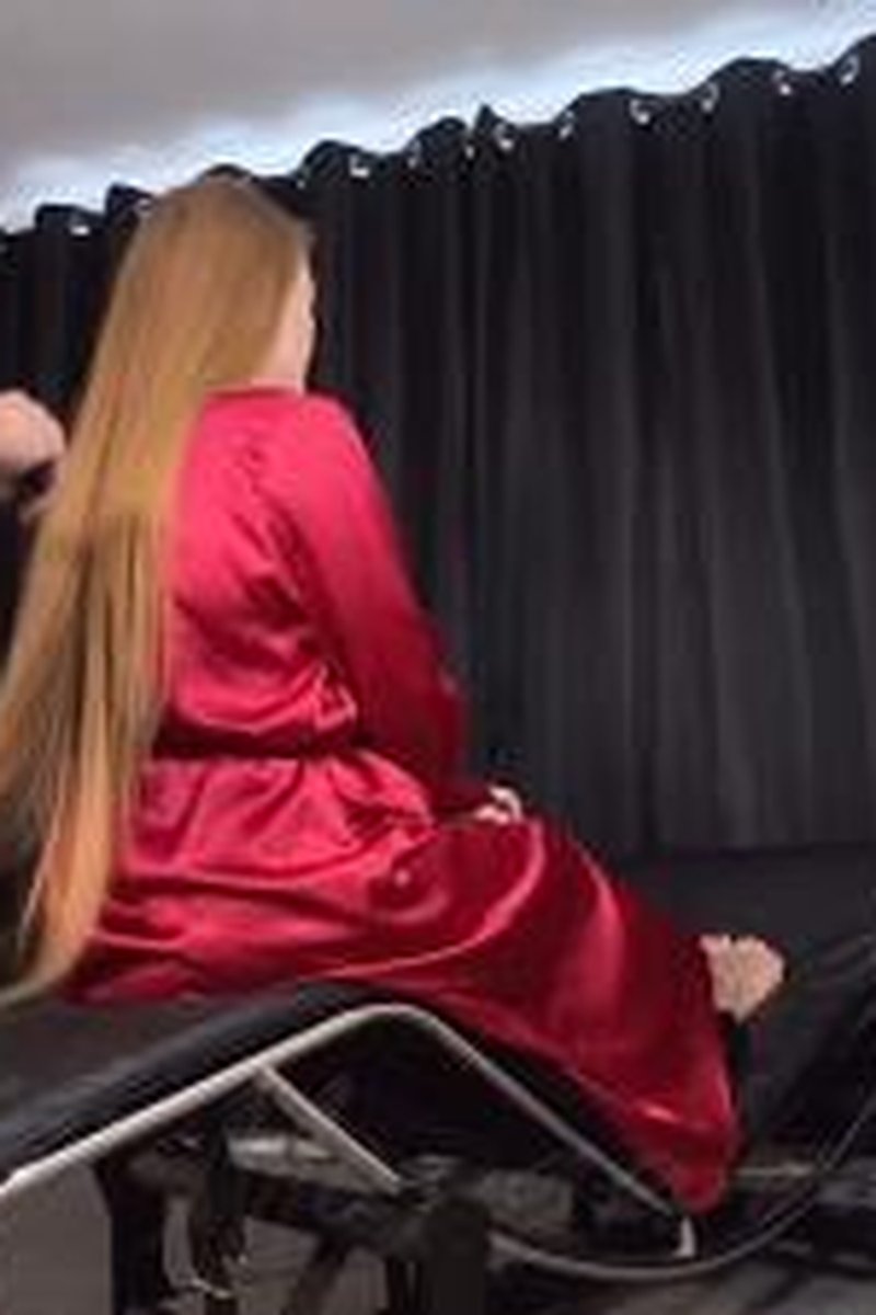 TP-iwantclipsscarlettmorgan-worship-my-long-hair-1080p