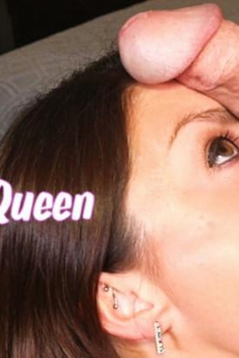 BJ Queen - Screenshot 1 of 4 - Blowjob