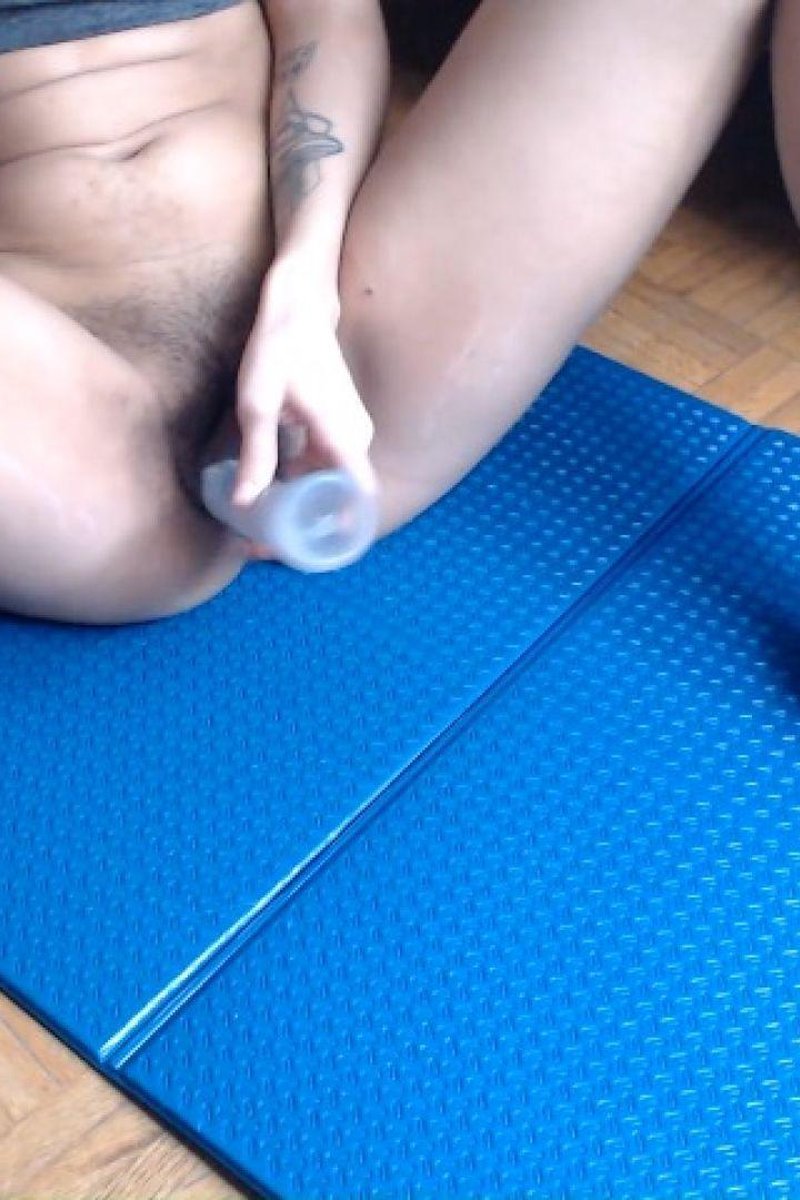 Transparent Toy - Screenshot 1 of 4 - Doggystyle