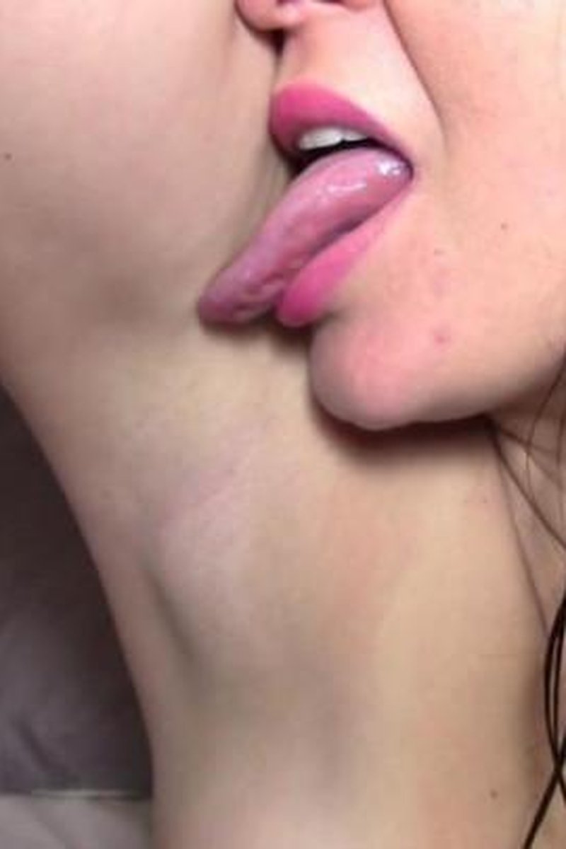 Armpit Fetish - Screenshot 1 of 4 - Armpitworship