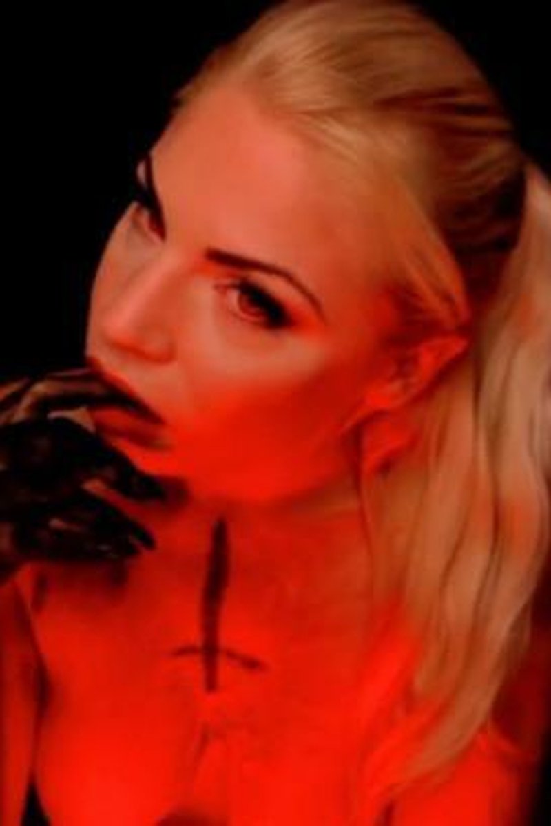 Original Sin - Screenshot 1 of 4 - Femdom
