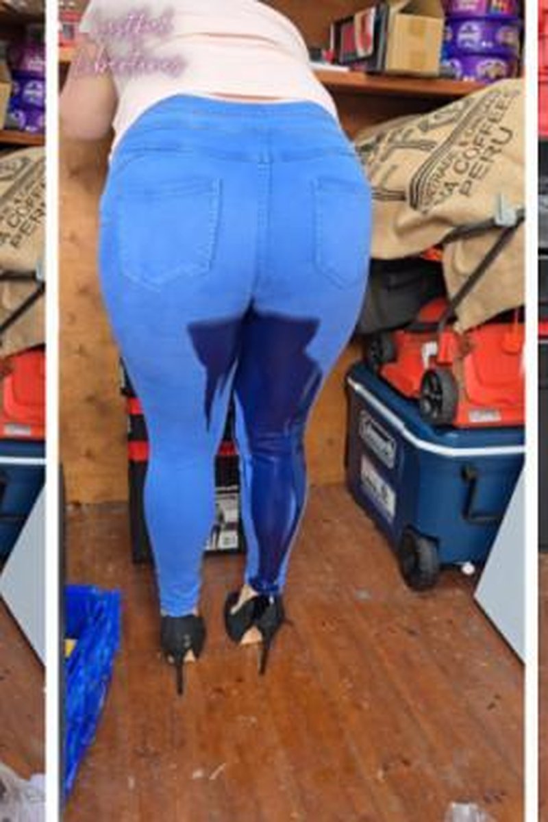 Jeans Wetting - Screenshot 1 of 4 - Golden Shower