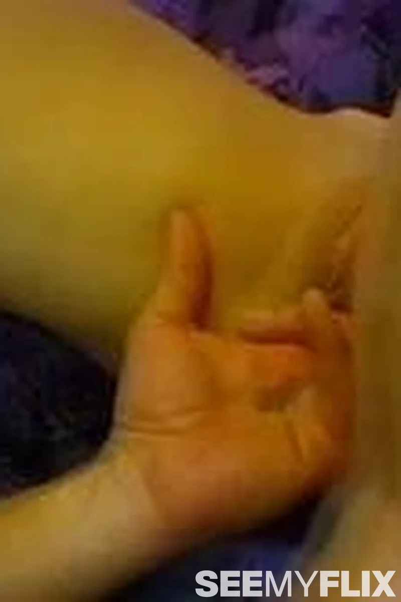 Honry Slut - Screenshot 1 of 4 - Fetish