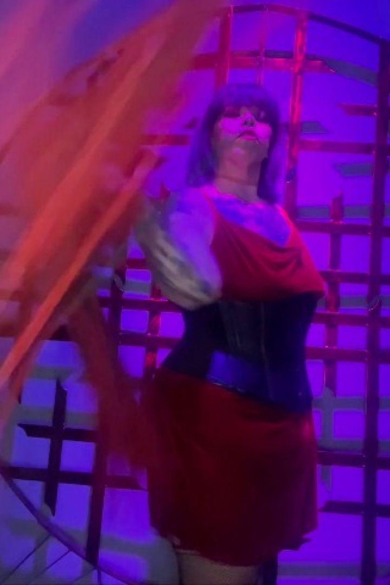 Double Flogger - Screenshot 1 of 4 - BBW