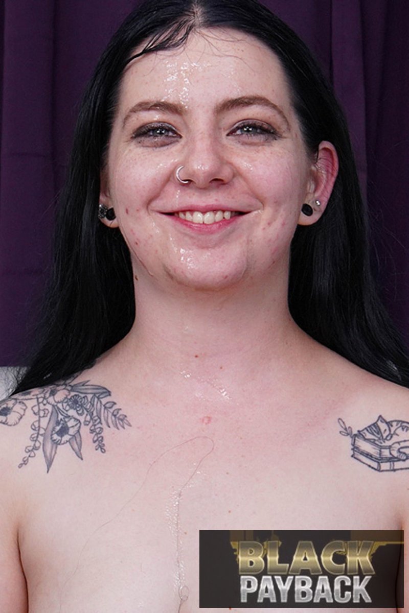 She Gon Learn - Screenshot 1 of 4 - Black