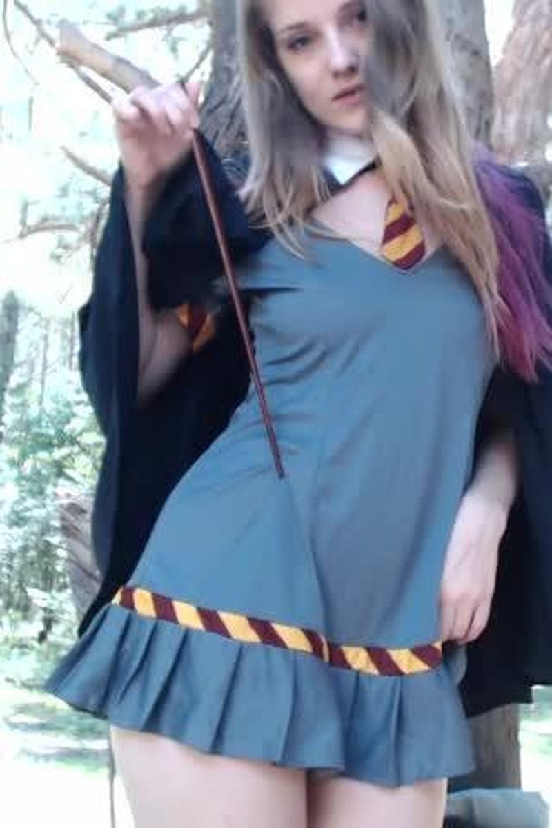 Harry Hotter - Screenshot 1 of 4 - Blonde Hair (Female)