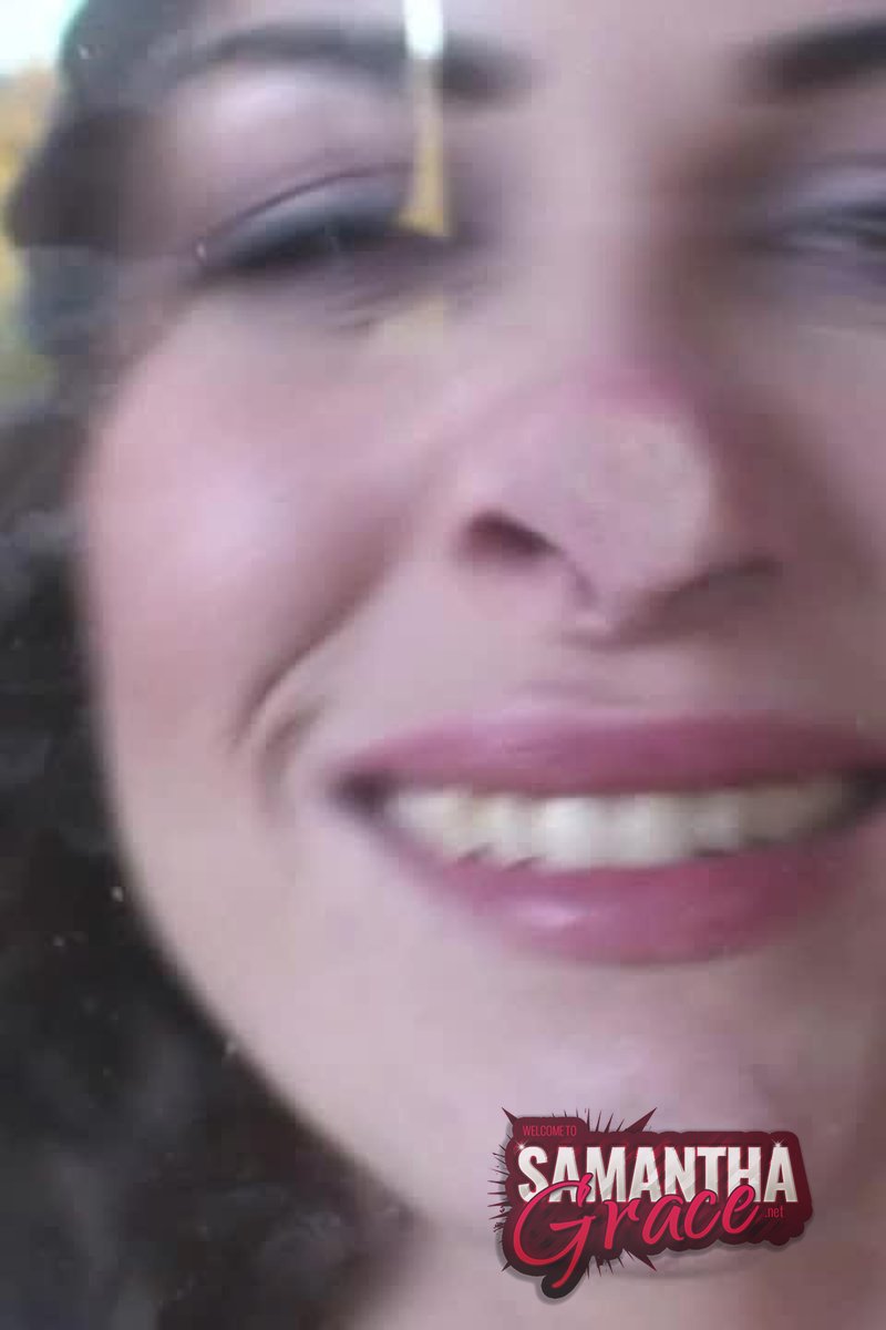 Worship Kymberly Jane - Screenshot 1 of 4 - Body Worship