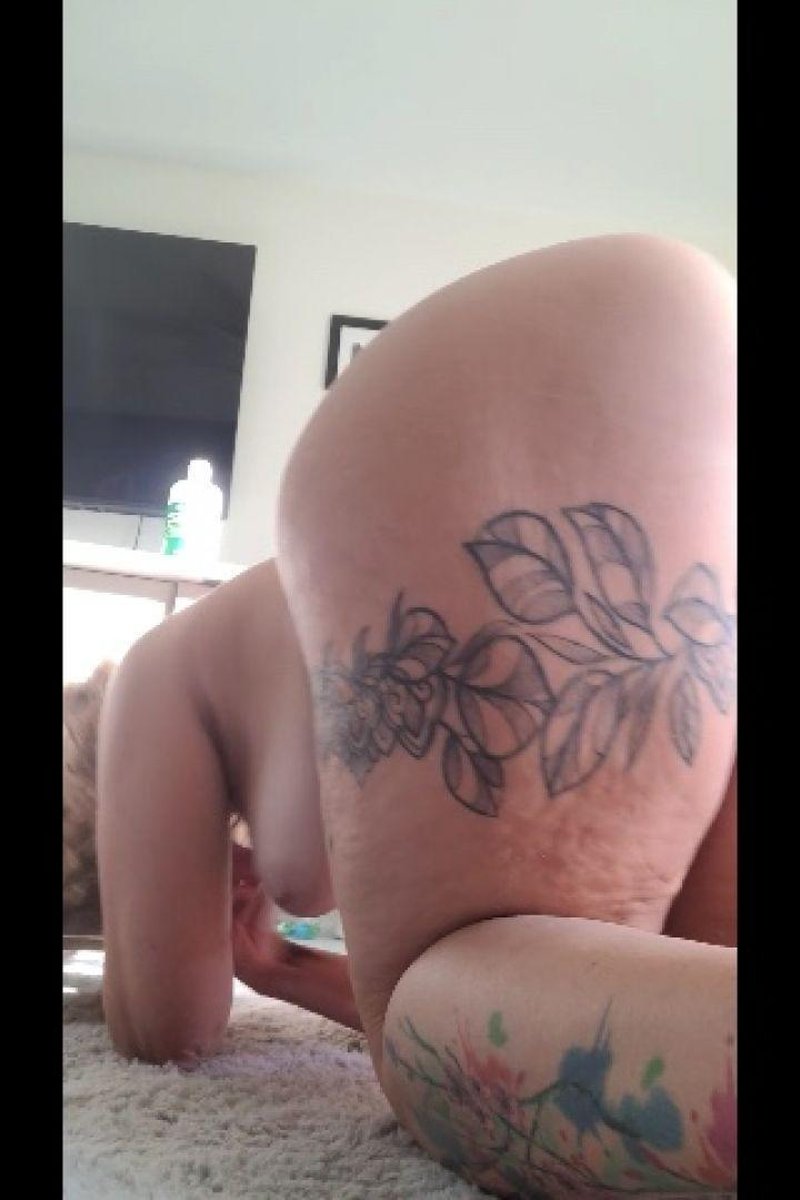 Ass Spread - Screenshot 1 of 4 - Ass Fetish