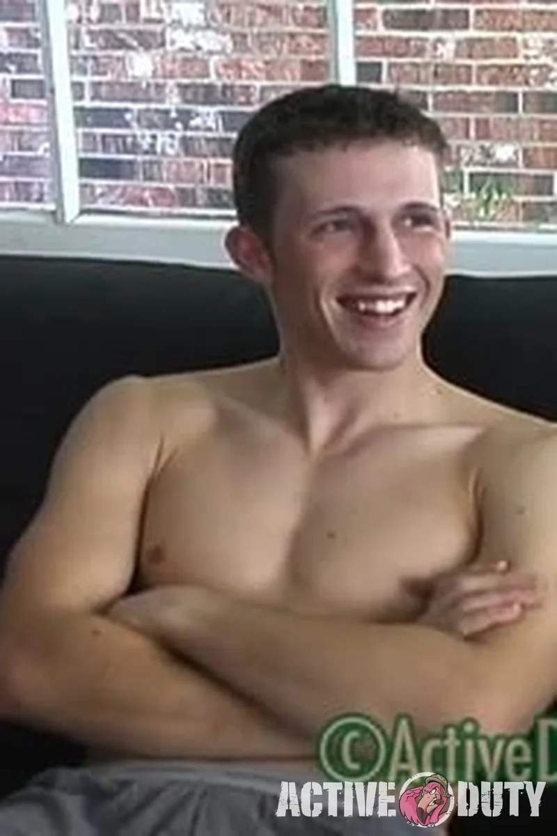 Gabriel (Second Solo) - Screenshot 1 of 4 - Hairless Pussy