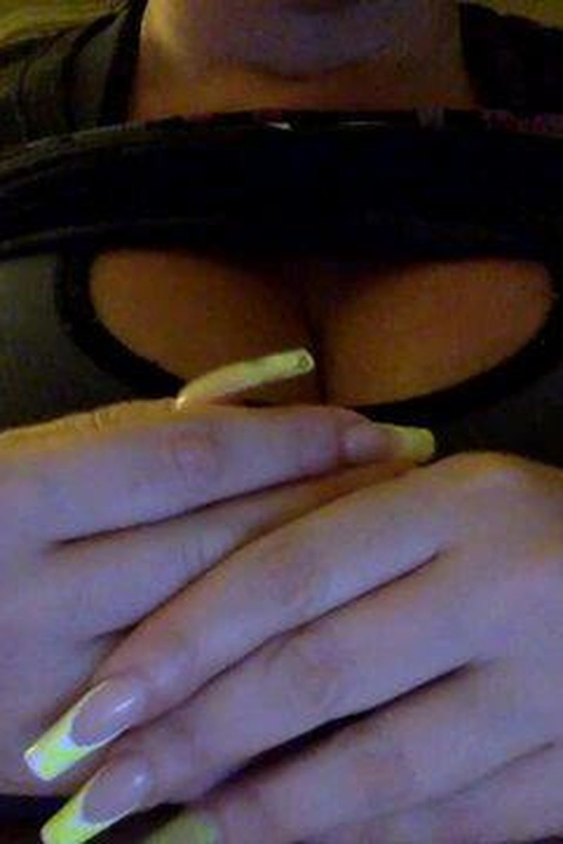 Humiliating SPH - Screenshot 1 of 4 - Cashpig