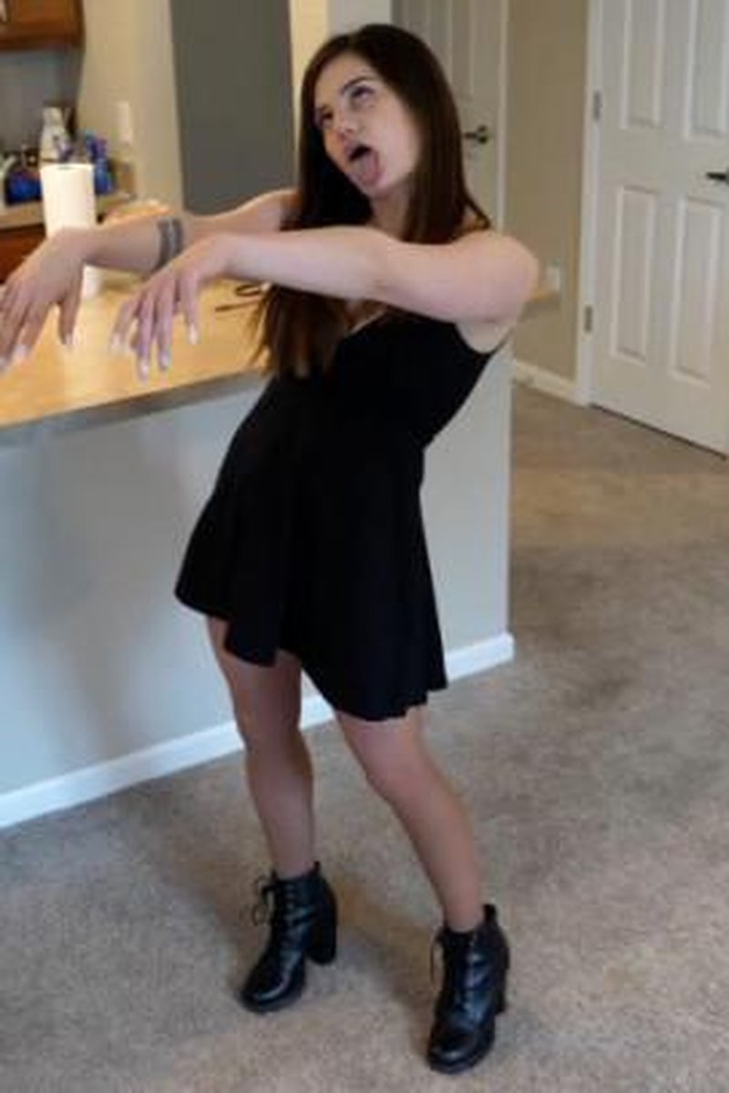 Using Mia's Trigger HD - Screenshot 1 of 4 - Domination
