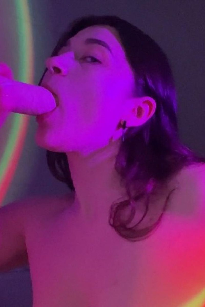 Custom 3 - Screenshot 1 of 4 - Ass Fetish