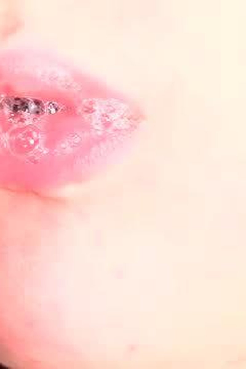 Spit Bubbles - Screenshot 1 of 4 - All Natural