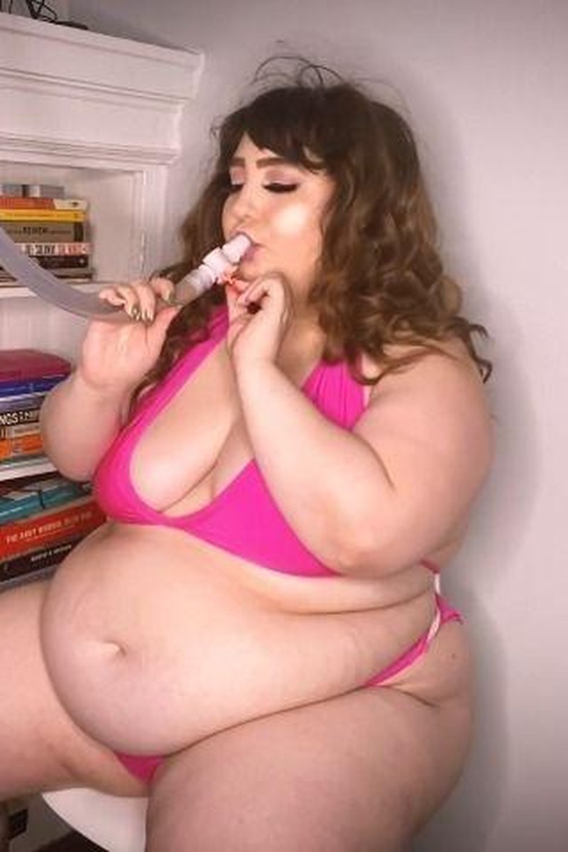 Funnel Fatty - Screenshot 1 of 4 - BBW