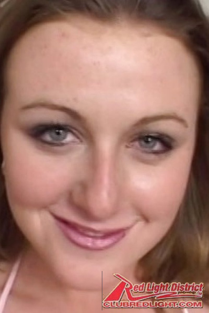 Hope Rising Gets A Cock To Rise And Spew Cum On Her Face - Screenshot 1 of 4 - Blowjob