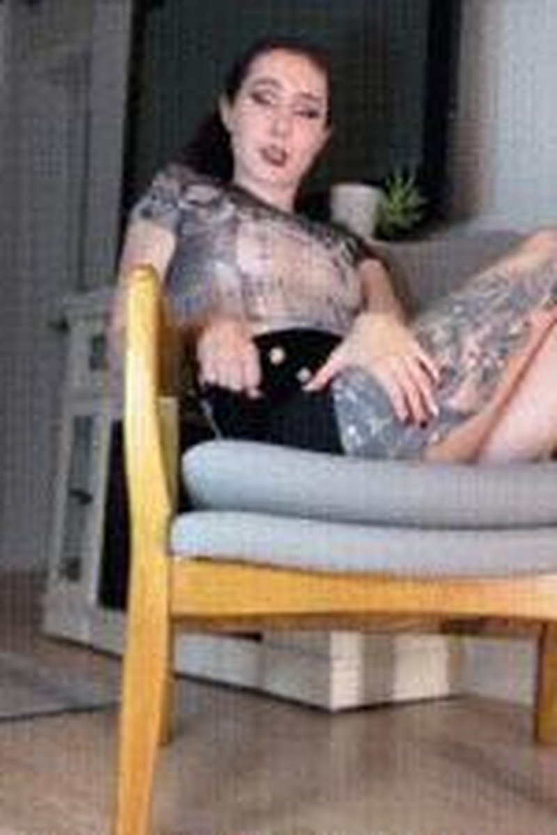Lick Every Drop - Screenshot 1 of 4 - Ass Fetish