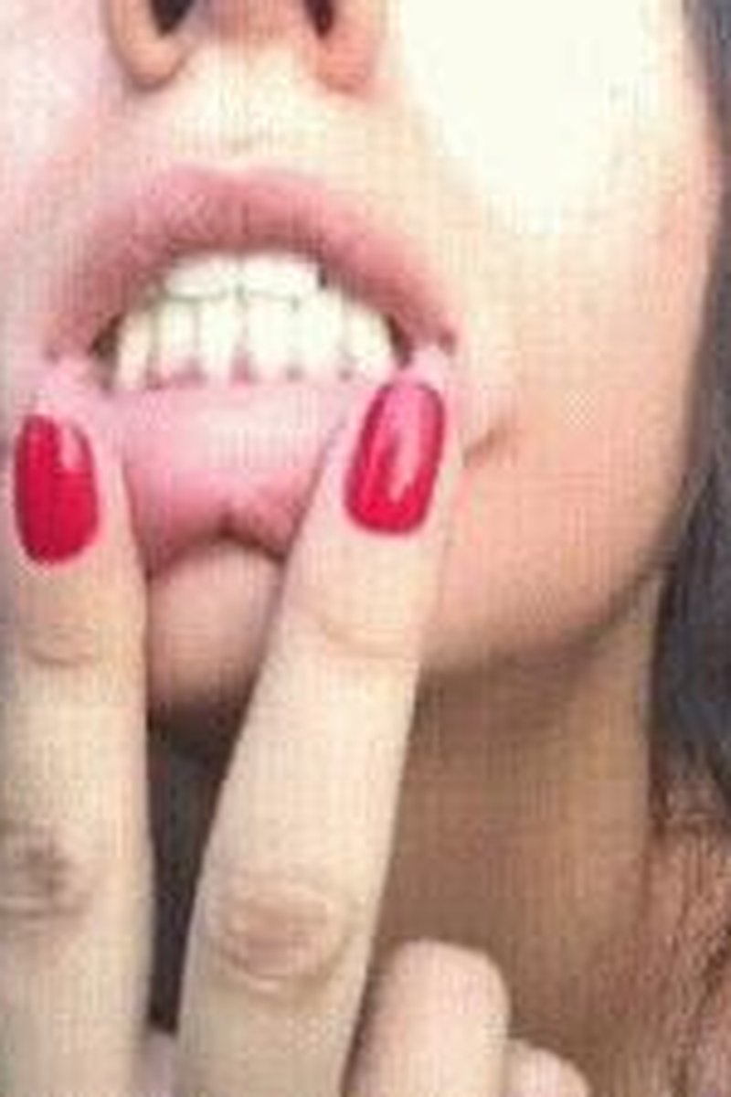 Red Lips - Screenshot 1 of 4 - Body Worship