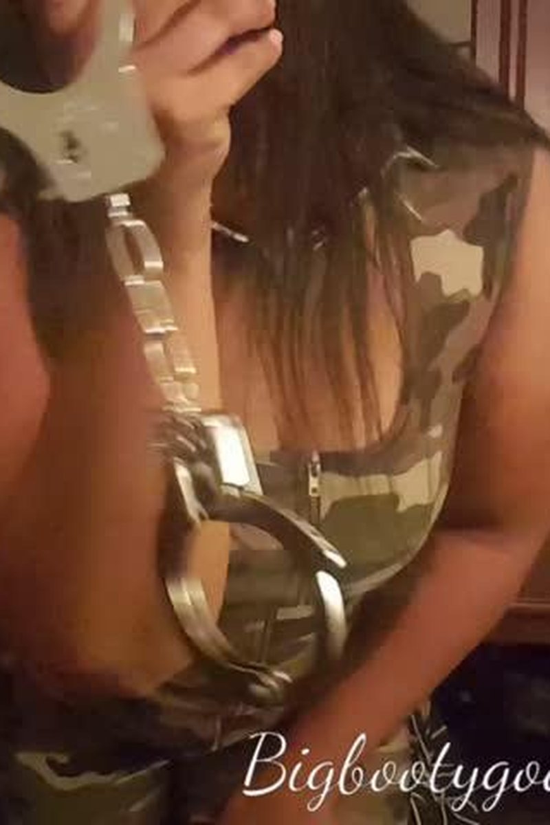 Sexy Army Executrix - Screenshot 1 of 4 - Black