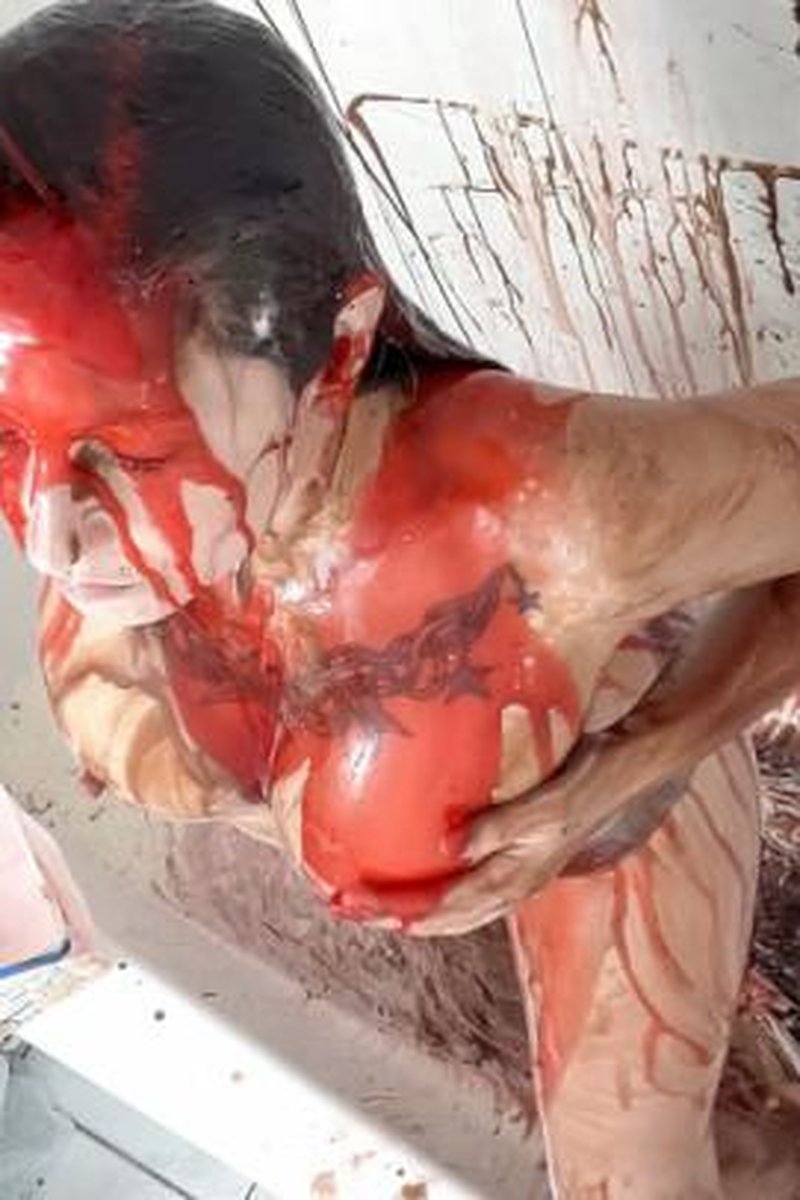 TP-manyvidsxxsmiley-sunday-sploshing-after-a-date