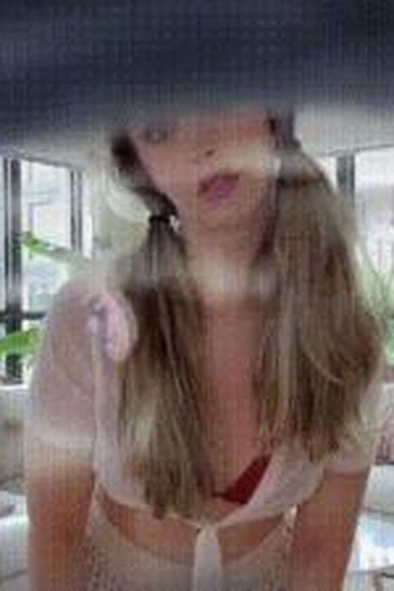Spellbound Sitter - Screenshot 1 of 4 - Ass Fetish