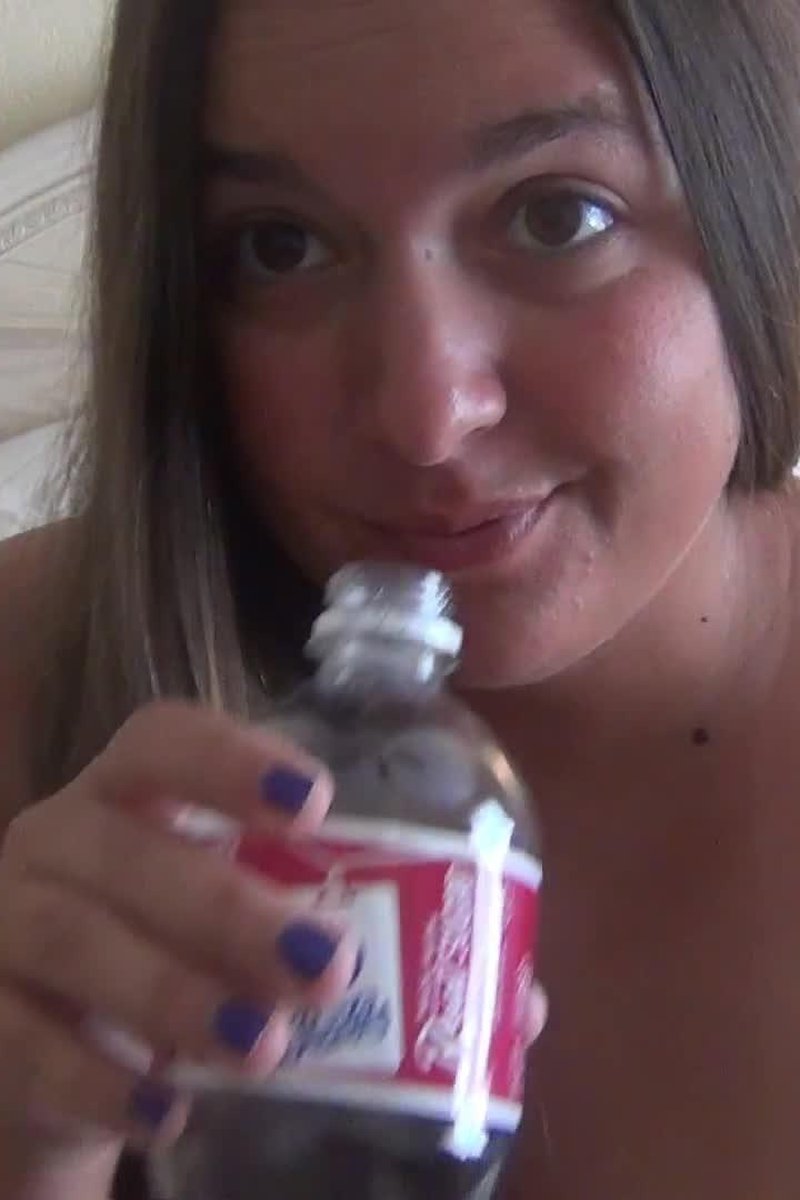 Phoenix Burps - Screenshot 1 of 4 - Mouth Fetish