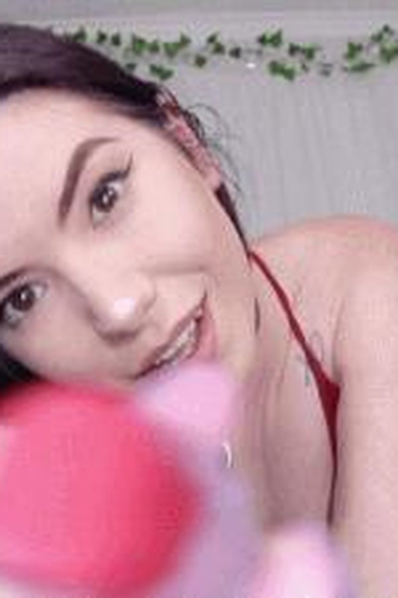Crossdressing Is Hot - Screenshot 1 of 4 - Cross Dressing