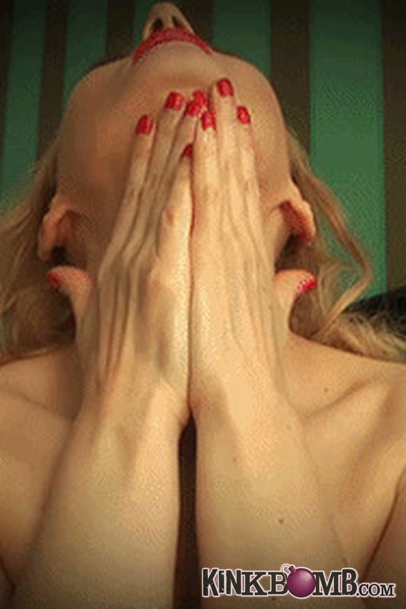 Goddessceline: Lethal Seduction - Screenshot 1 of 4 - Domination
